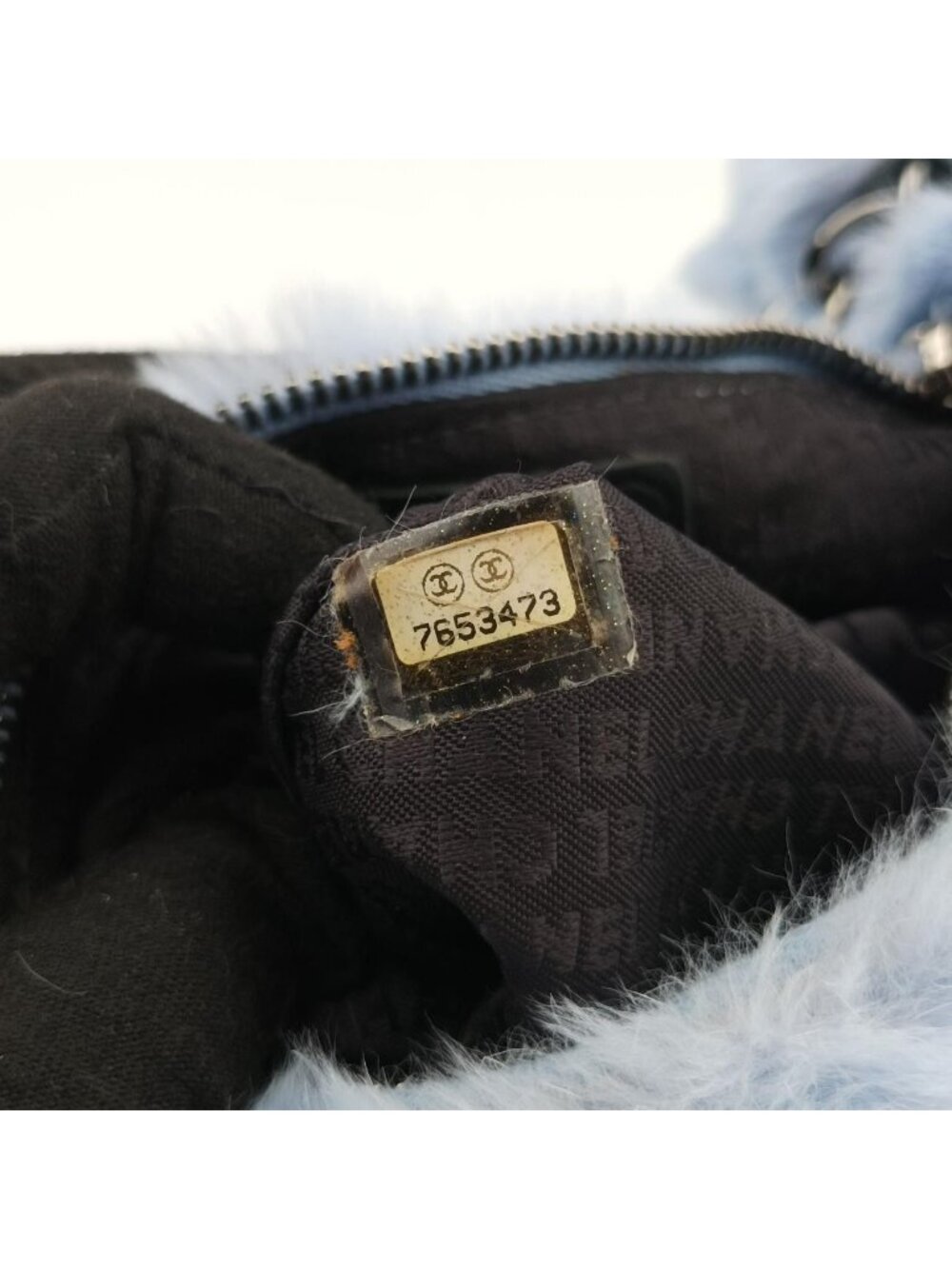 Chanel CC Logo Light Blue Rabbit Fur - Picture 11 of 16